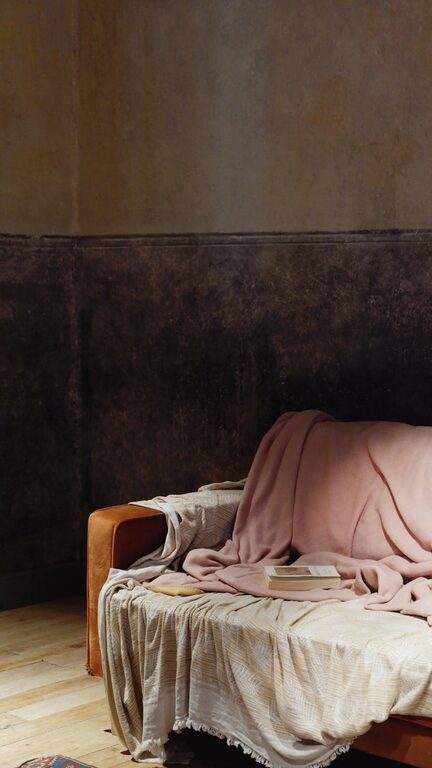 Tips for Creating a Cozy Reading Nook at Home